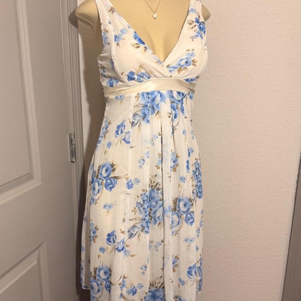 Stunning Ruby Rox blue and cream floral babydoll dress!